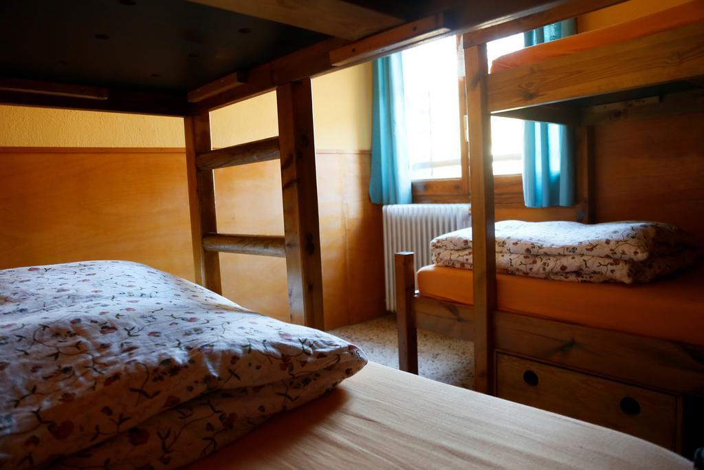 La Closa Hostel กัสเตยา-เด-นุก ภายนอก รูปภาพ