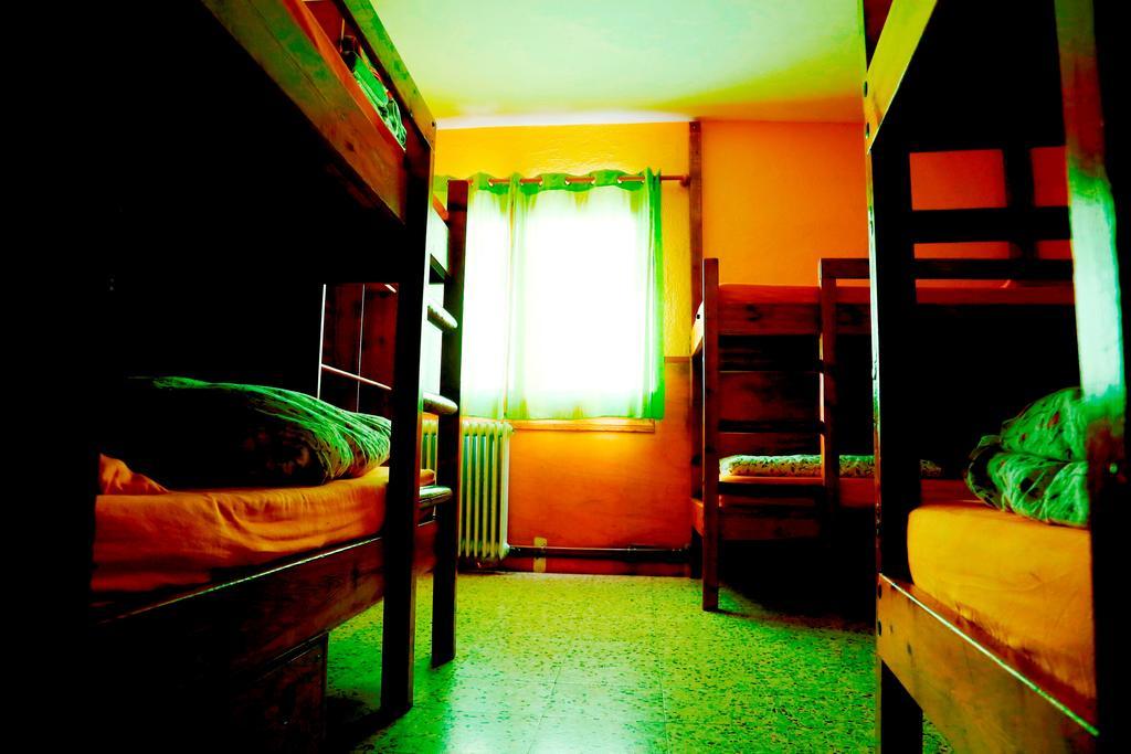 La Closa Hostel กัสเตยา-เด-นุก ภายนอก รูปภาพ