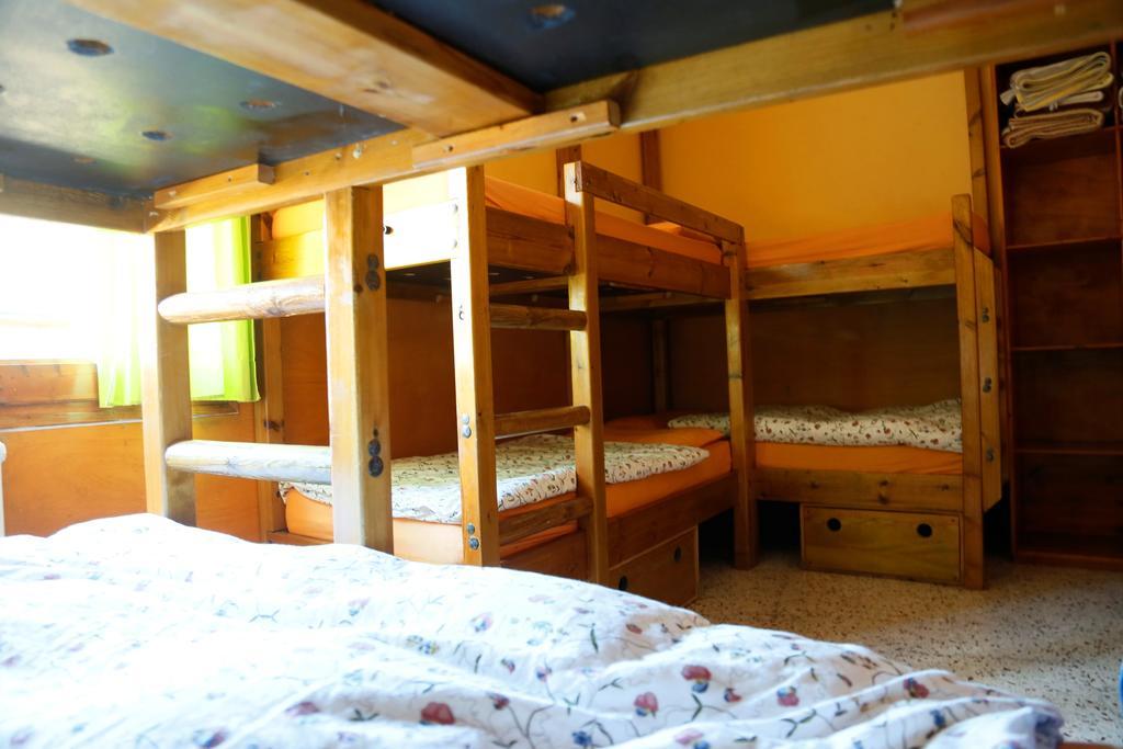 La Closa Hostel กัสเตยา-เด-นุก ภายนอก รูปภาพ