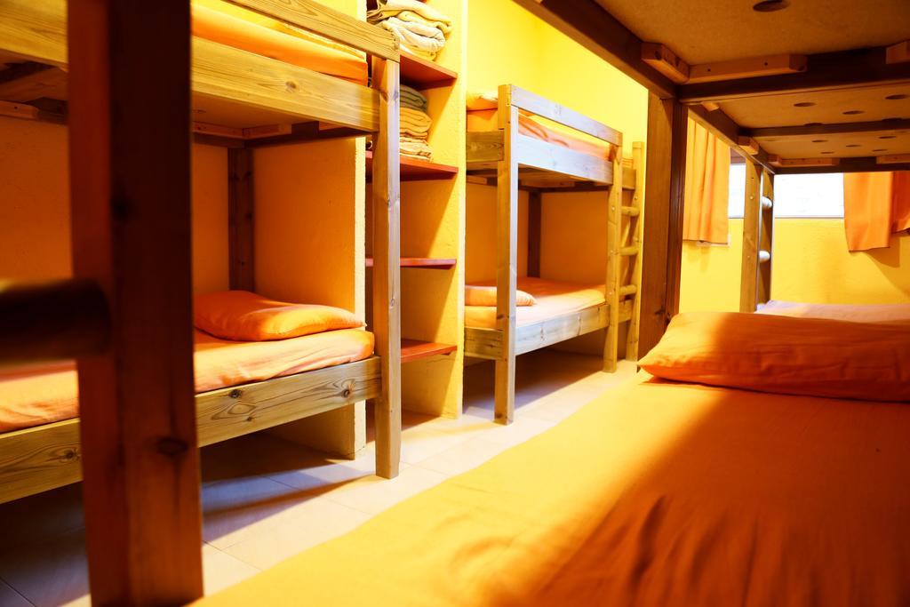 La Closa Hostel กัสเตยา-เด-นุก ภายนอก รูปภาพ